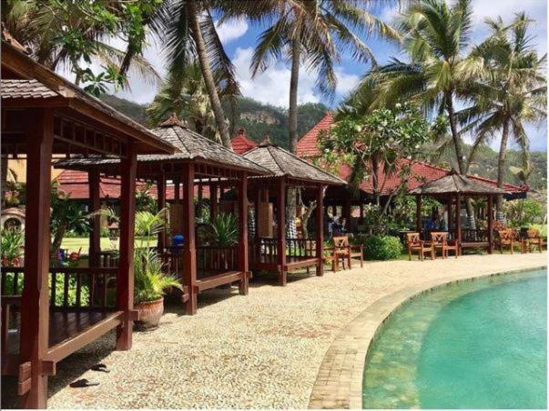 Queen Of The South Beach Resort Kretek Exterior photo